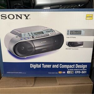 Sony Boombox —- CFD-S01 Portable CD Radio Cassette Recorder